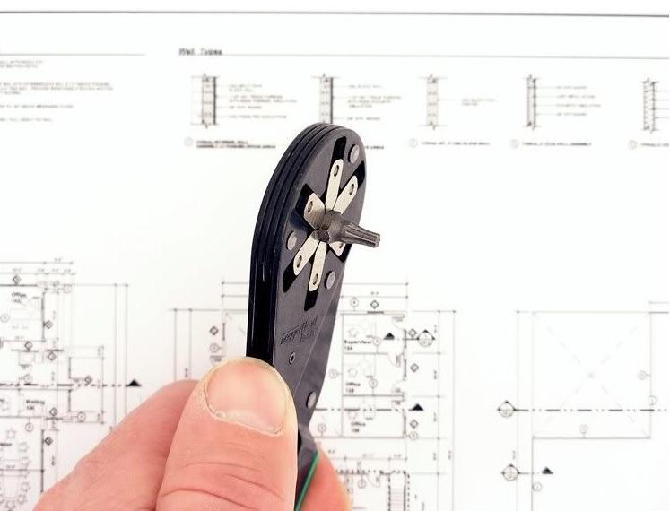 Bionic Wrench Adjustable Spanner - A gripping Experience - So Many Uses.