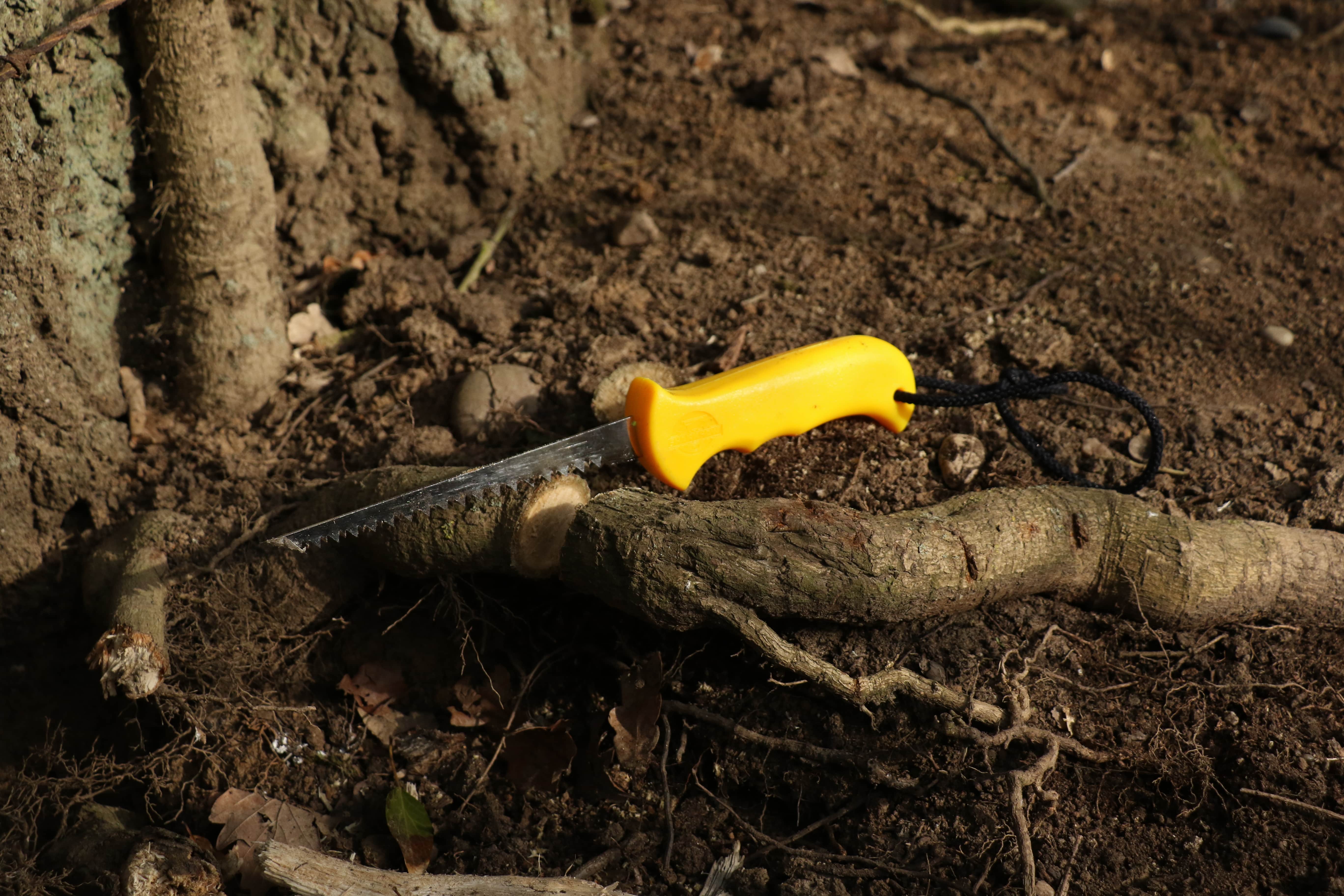 Super Powerful Garden Root Cutter